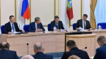 На заседание антитеррористической комиссии в Брянске глава региона призвал все службы к максимальной безопасности на новогодних праздниках