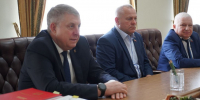 Встречу с заместителем секретаря Общественной палаты РФ провел губернатор Александр Богомаз - Газета Вперёд