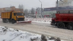 В Брянске дорожники и коммунальщики ликвидируют последствия снегопада